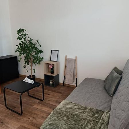 Apartamento Cervena Cesta Kunovice Exterior foto