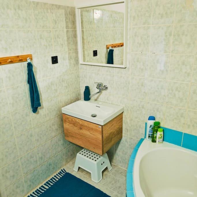 Apartamento Cervena Cesta Kunovice Exterior foto