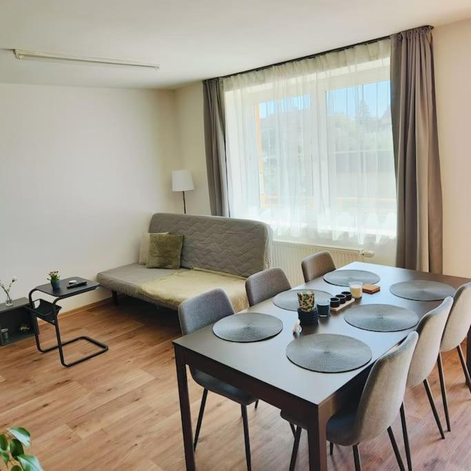 Apartamento Cervena Cesta Kunovice Exterior foto