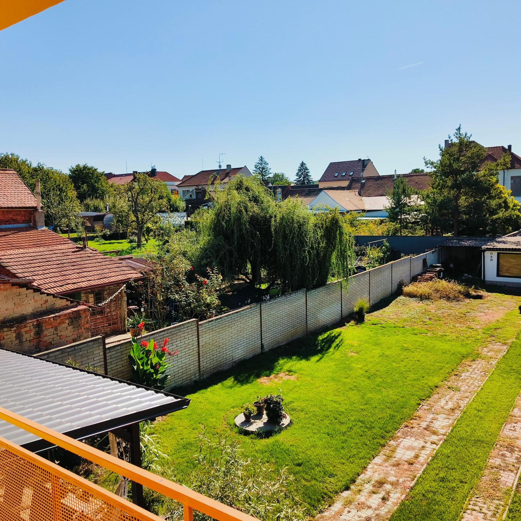 Apartamento Cervena Cesta Kunovice Exterior foto
